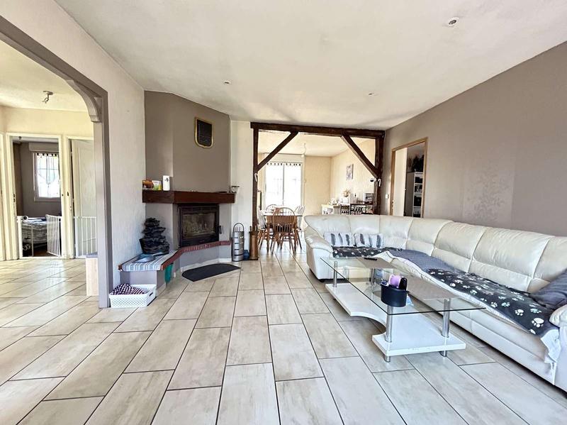 Maison traditionnelle - 90 m² - 5 pièces