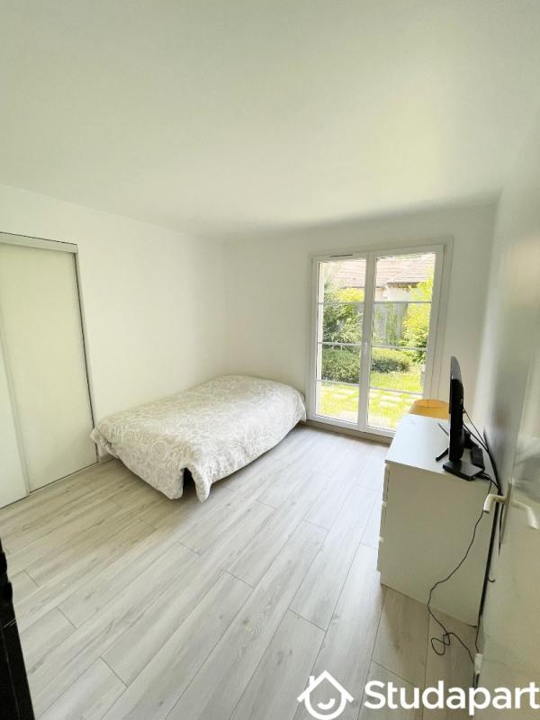 Chambre - 13 m² - 1 pièce