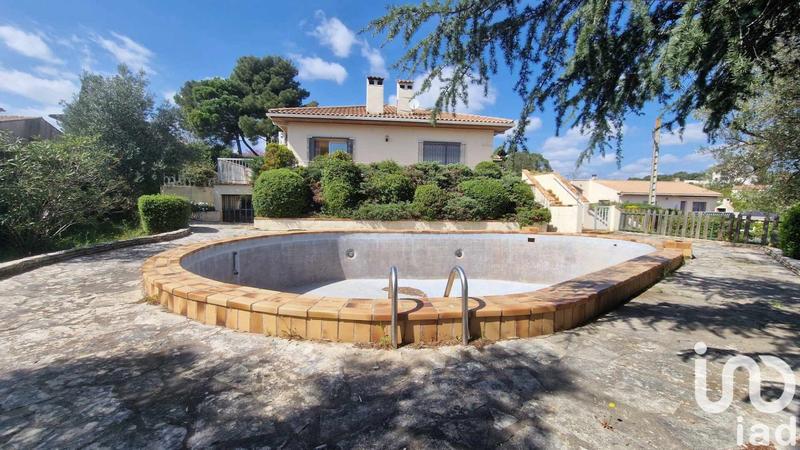 Maison - 241 m² - 10 pièces