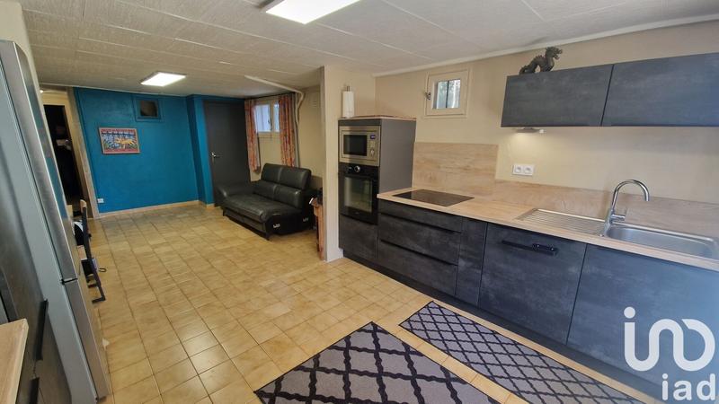 Maison - 196 m² - 9 pièces