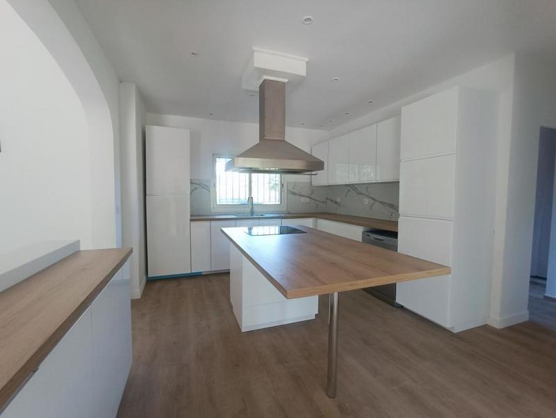 Appartement - 160 m² - 4 pièces