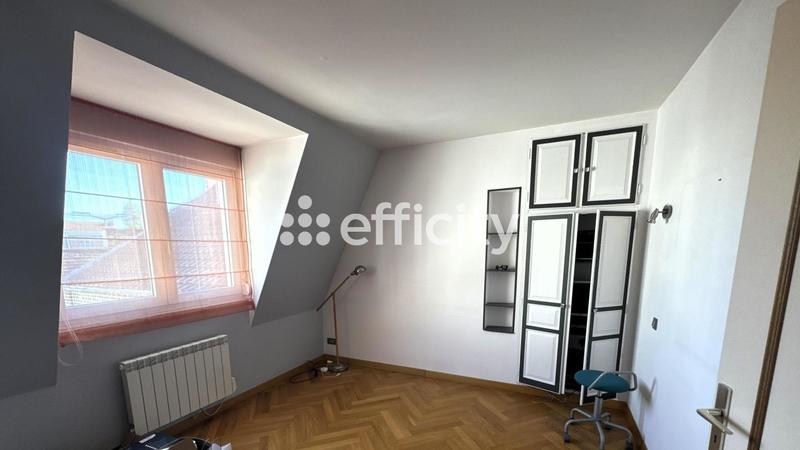 Bureau - 255 m² - 9 pièces