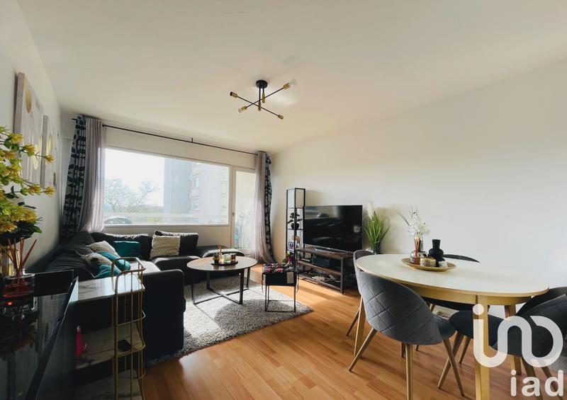 Appartement - 90 m² - 5 pièces