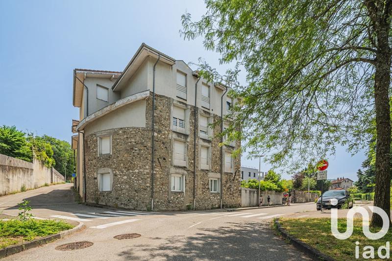 Appartement - 85 m² - 4 pièces