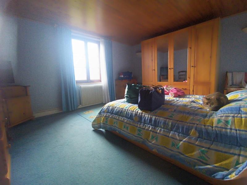 Maison - 99 m² - 5 pièces