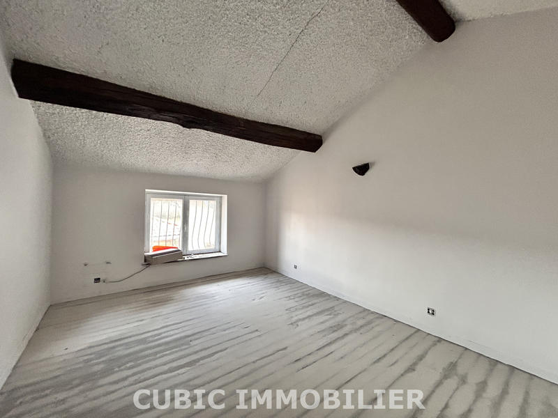Maison - 147 m² - 10 pièces