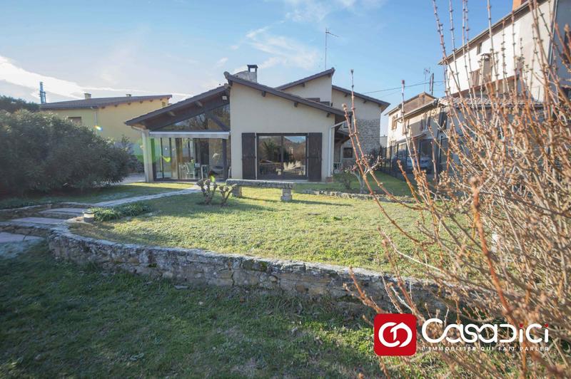 Maison - 136 m² - 4 pièces