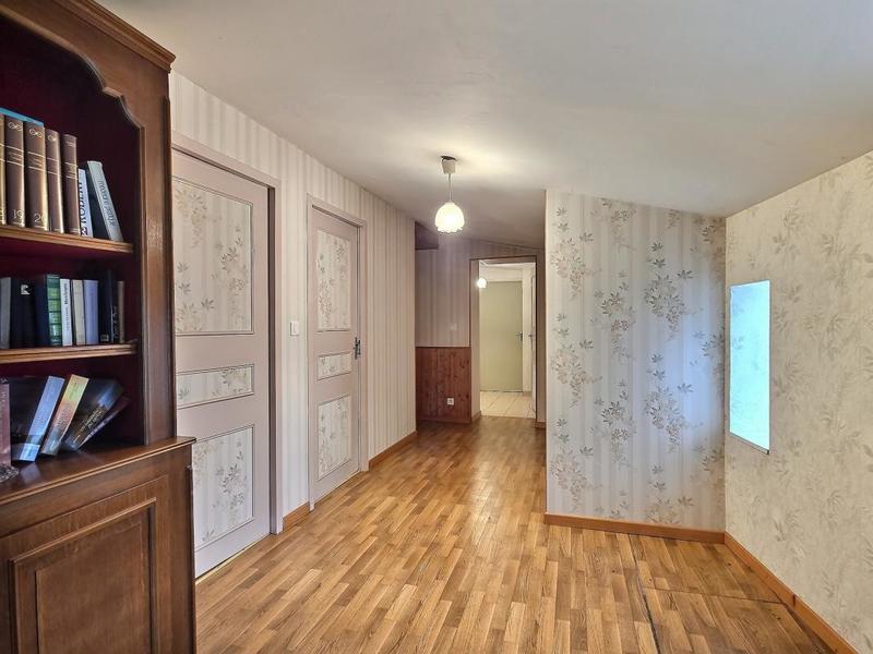 Maison - 180 m² - 7 pièces