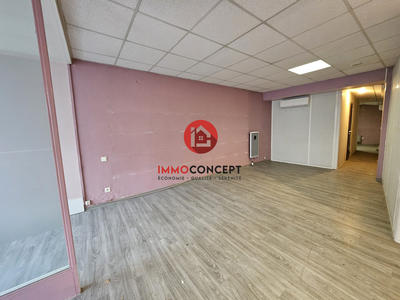 Local commercial - 67 m²