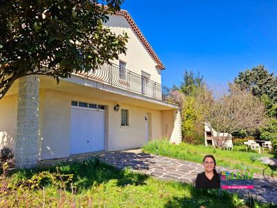 Maison - 166 m² - 5 pièces