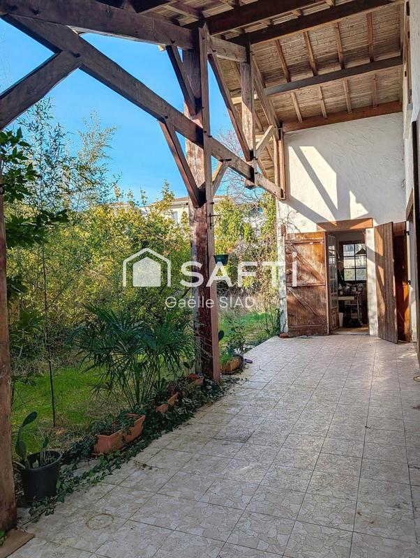 Maison - 140 m² - 5 pièces