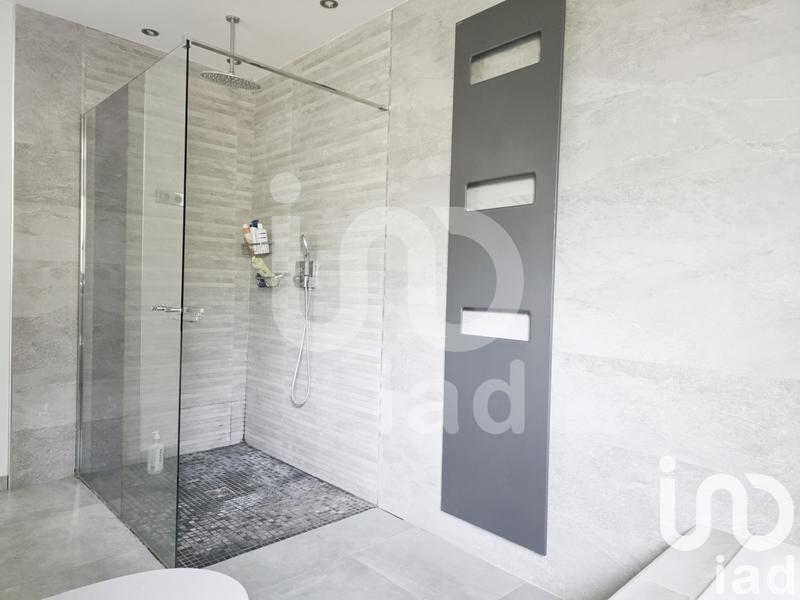 Maison - 360 m² - 9 pièces