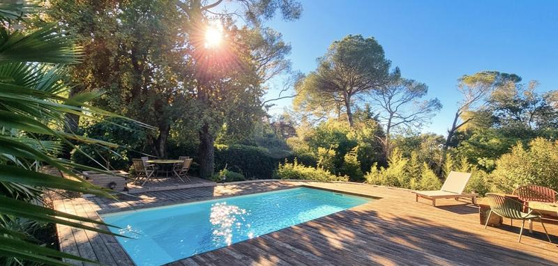 Villa - 200 m² - 6 pièces