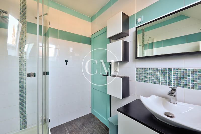 Maison - 182 m² - 6 pièces