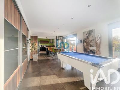 Maison de maîtres - 260 m² - 8 pièces