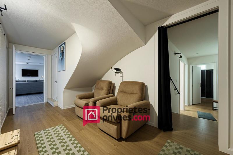 Maison - 180 m² - 7 pièces