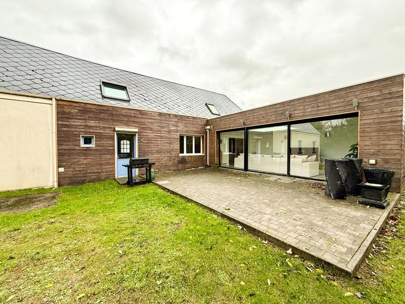 Maison - 186 m² - 7 pièces