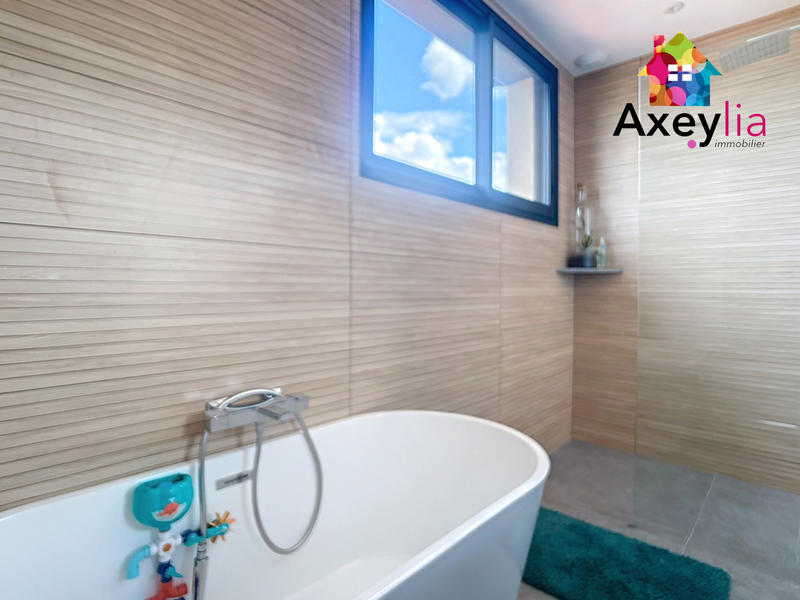 Maison - 120 m² - 6 pièces