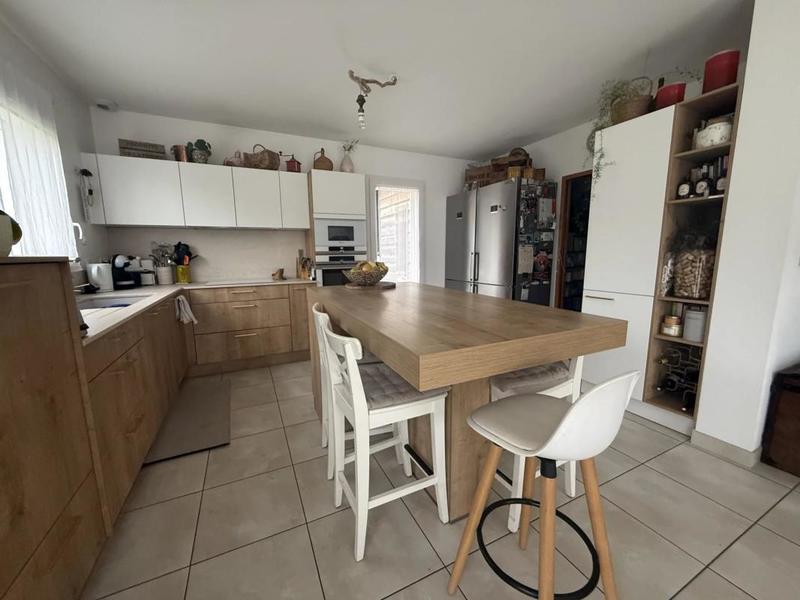 Maison - 156 m² - 7 pièces
