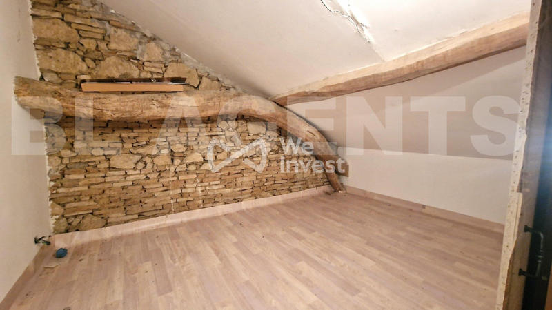 Maison - 230 m² - 7 pièces