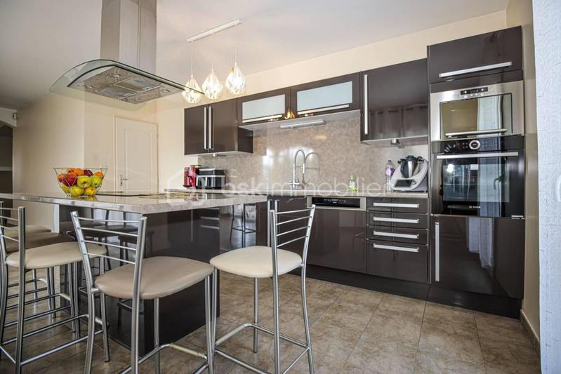 Villa - 165 m² - 6 pièces