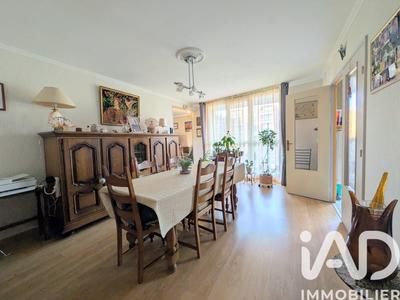 Appartement - 102 m² - 5 pièces