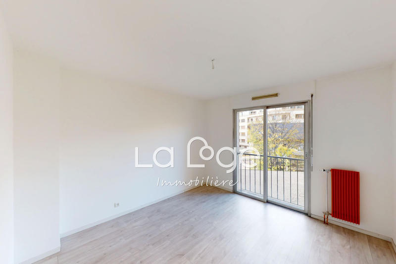 Appartement - 93 m² - 4 pièces