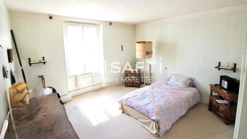 Maison - 280 m² - 8 pièces