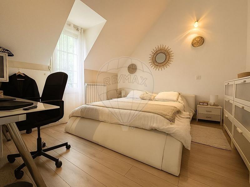 Maison - 169 m² - 7 pièces