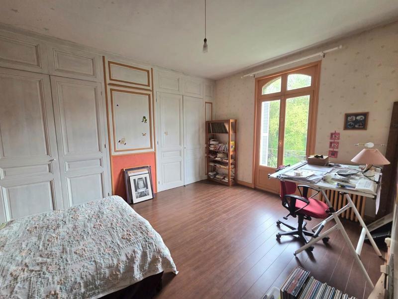 Maison de maîtres - 300 m² - 9 pièces