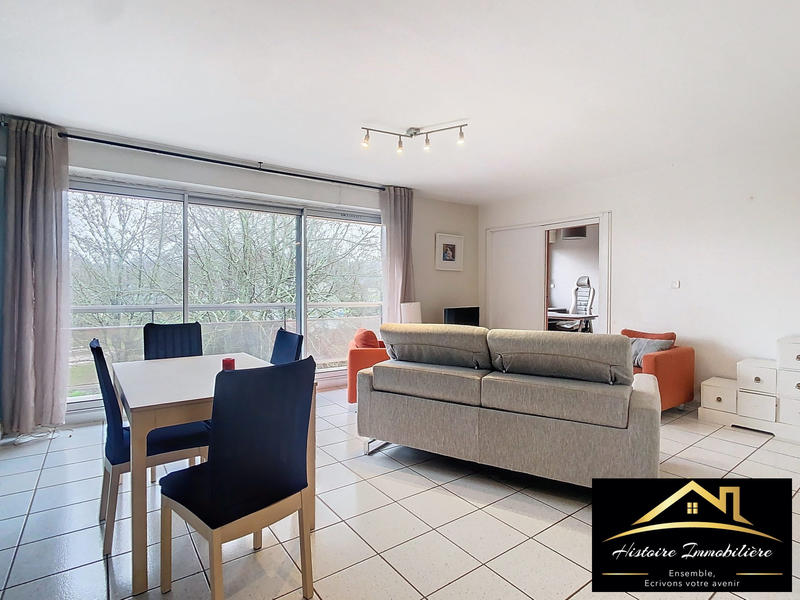 Appartement - 100 m² - 5 pièces