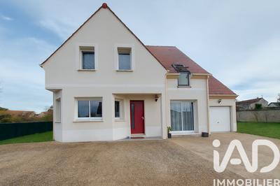 Maison - 140 m² - 6 pièces