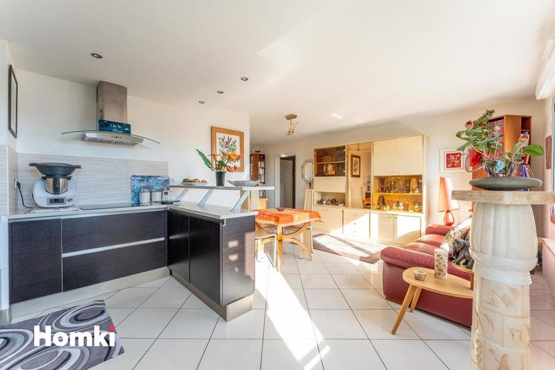 Appartement - 65 m² - 3 pièces