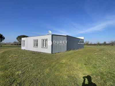 Local d'activités - 160 m²