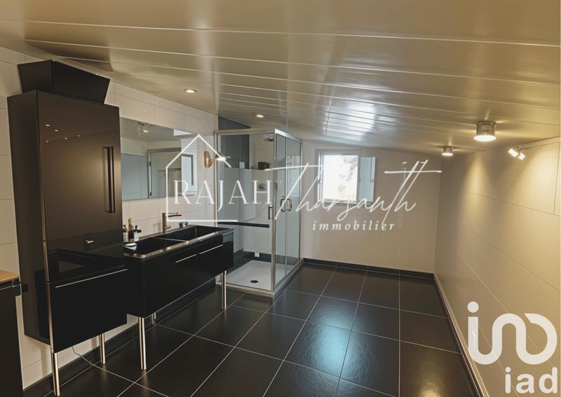 Maison - 197 m² - 6 pièces