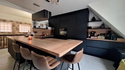 Maison - 200 m² - 5 pièces