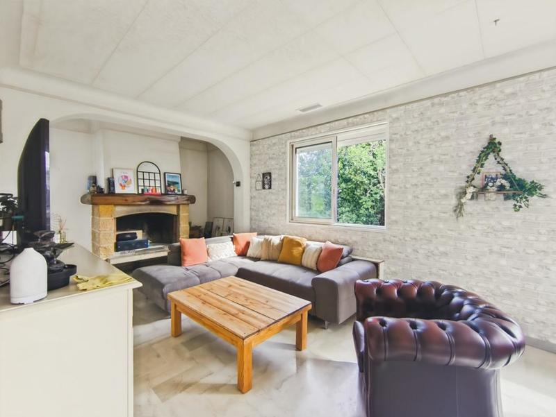 Appartement - 117 m² - 6 pièces