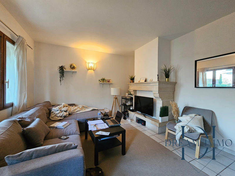 Villa - 168 m² - 10 pièces