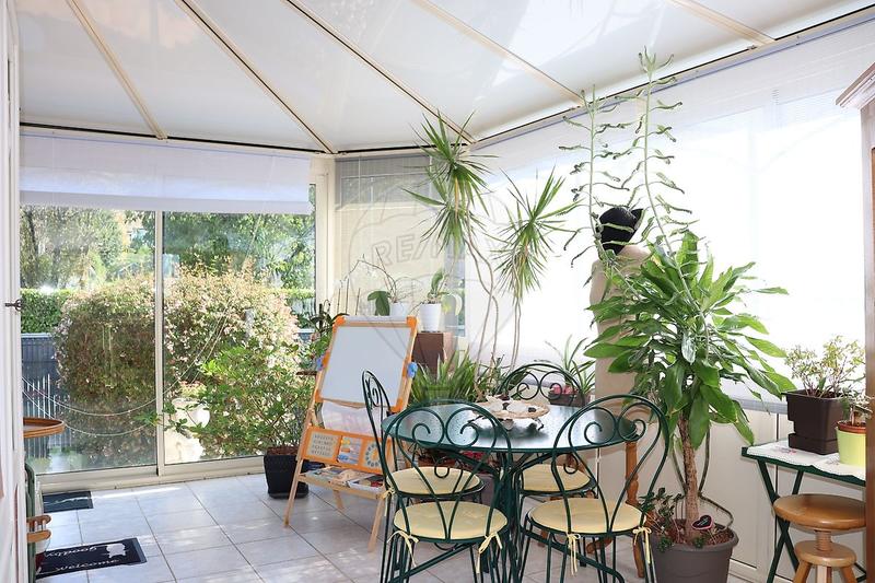 Maison - 96 m² - 4 pièces