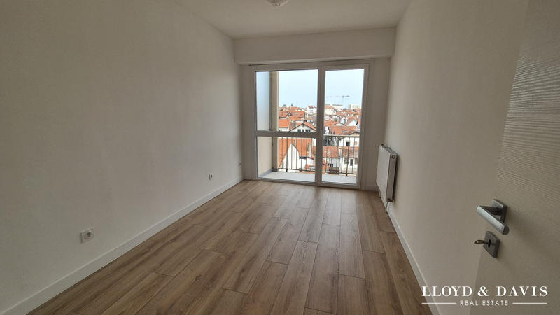 Appartement - 83 m² - 3 pièces