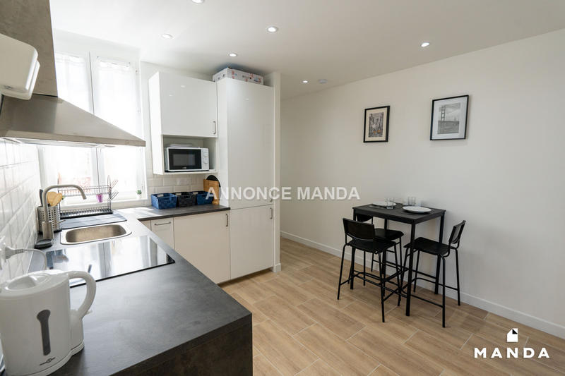 Chambre - 11 m² - 4 pièces