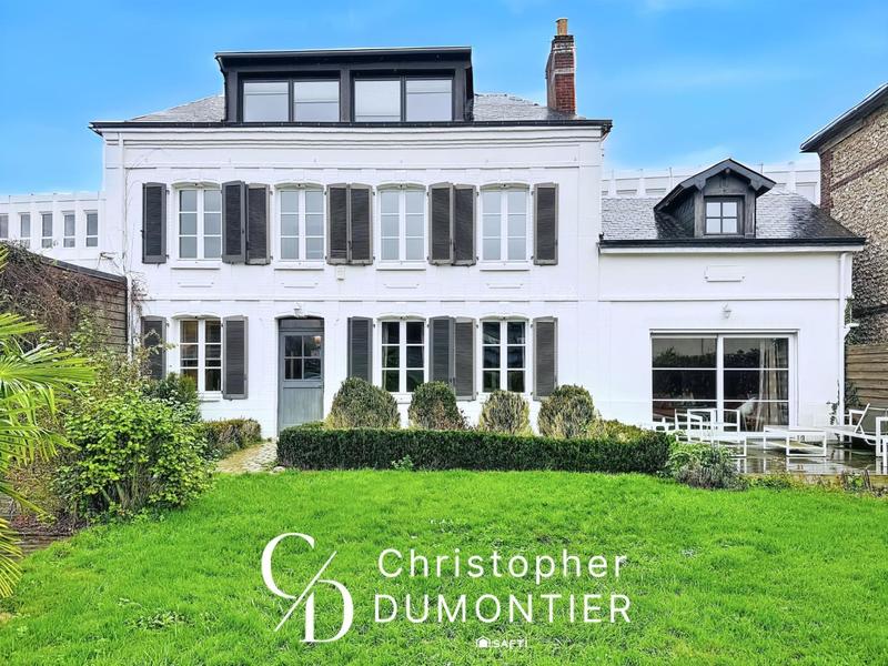 Maison de maîtres - 230 m² - 7 pièces