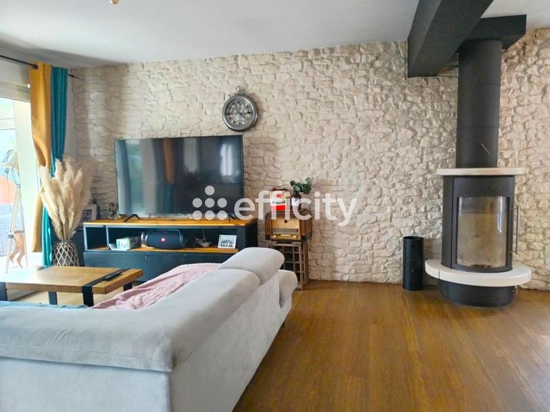 Maison - 93 m² - 5 pièces