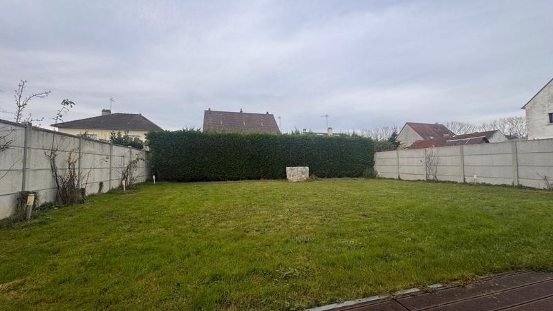 Maison - 220 m² - 9 pièces