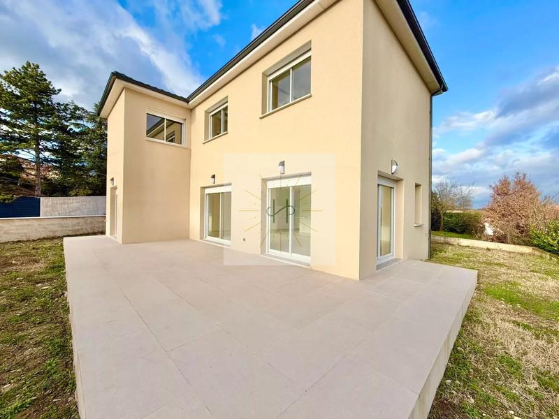 Maison - 118 m² - 4 pièces