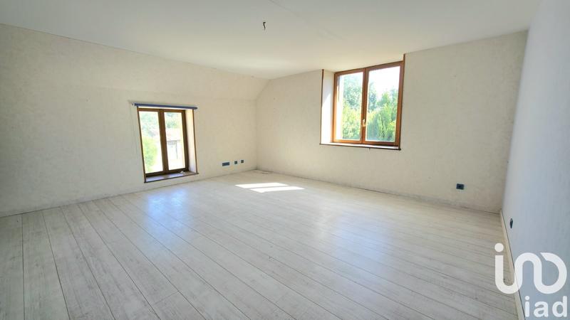Maison - 245 m² - 9 pièces