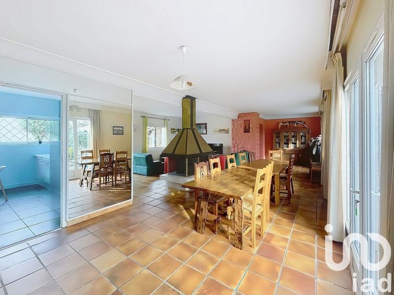 Maison - 288 m² - 11 pièces