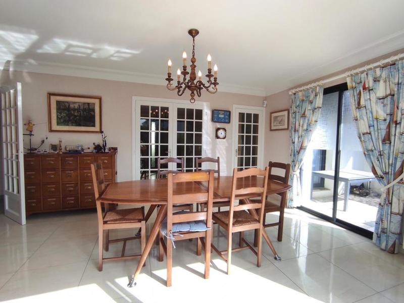 Maison - 161 m² - 6 pièces