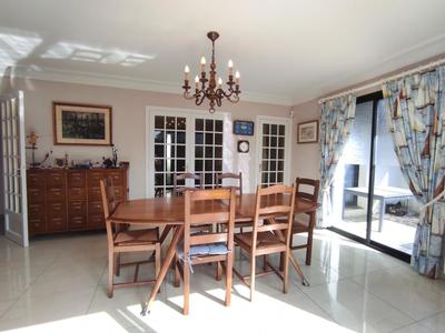 Maison - 161 m² - 6 pièces