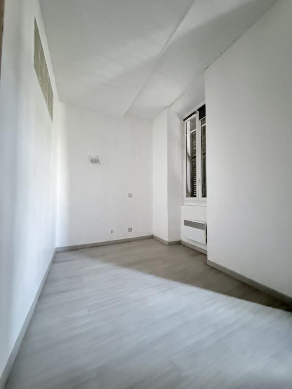 Appartement - 104 m² - 5 pièces